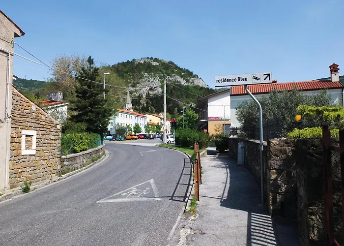 Bleu San Dorligo della Valle