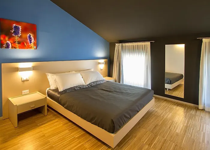 Ξενοδοχείο με διαμερίσματα Bleu