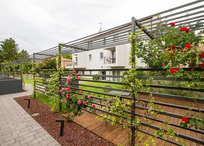 Bleu Ξενοδοχείο με διαμερίσματα 4*